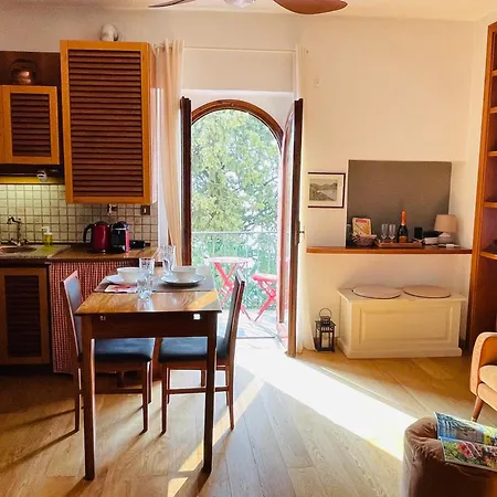 公寓 Front View On Viale Geno 科莫